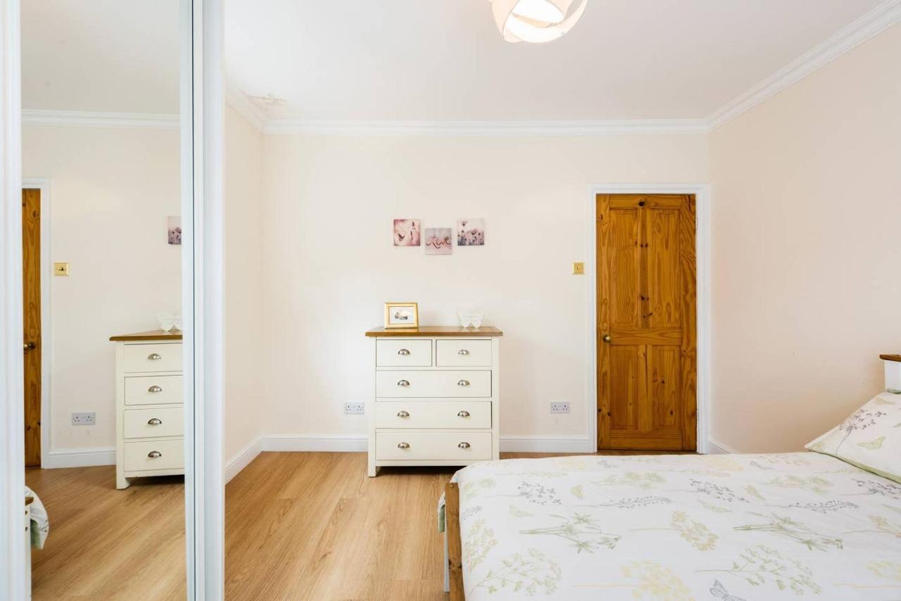 Bikki Apartments - 2 Bedroom Harrow Exterior foto